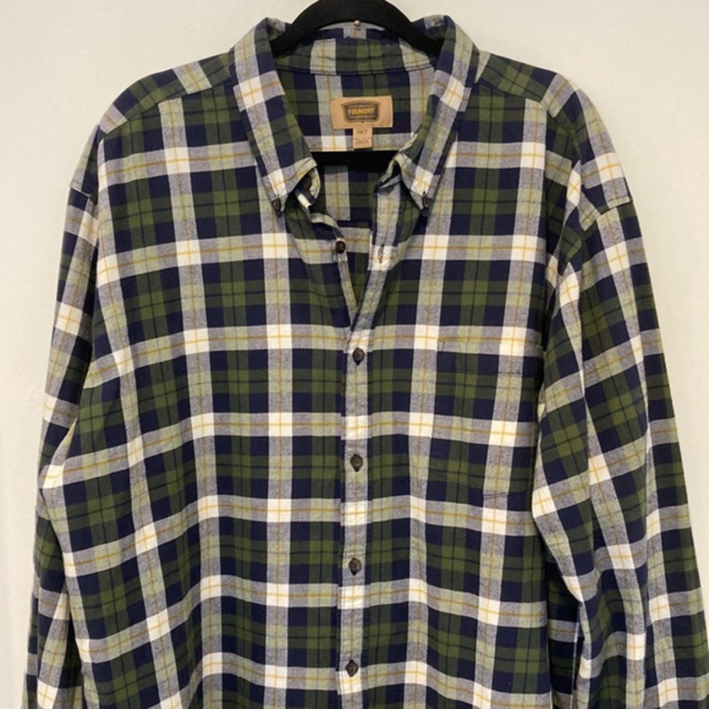 The Foundry Supply Co. (2 SHIRT BUNDLE) Men's Plaid Green and Plaid Blue… - Picture 5 of 9